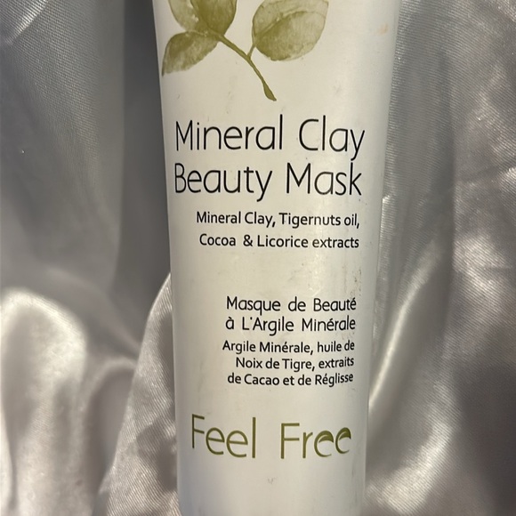 Cosmos Natural Mineral Clay Beauty Mask - Feel Free - Picture 5 of 5